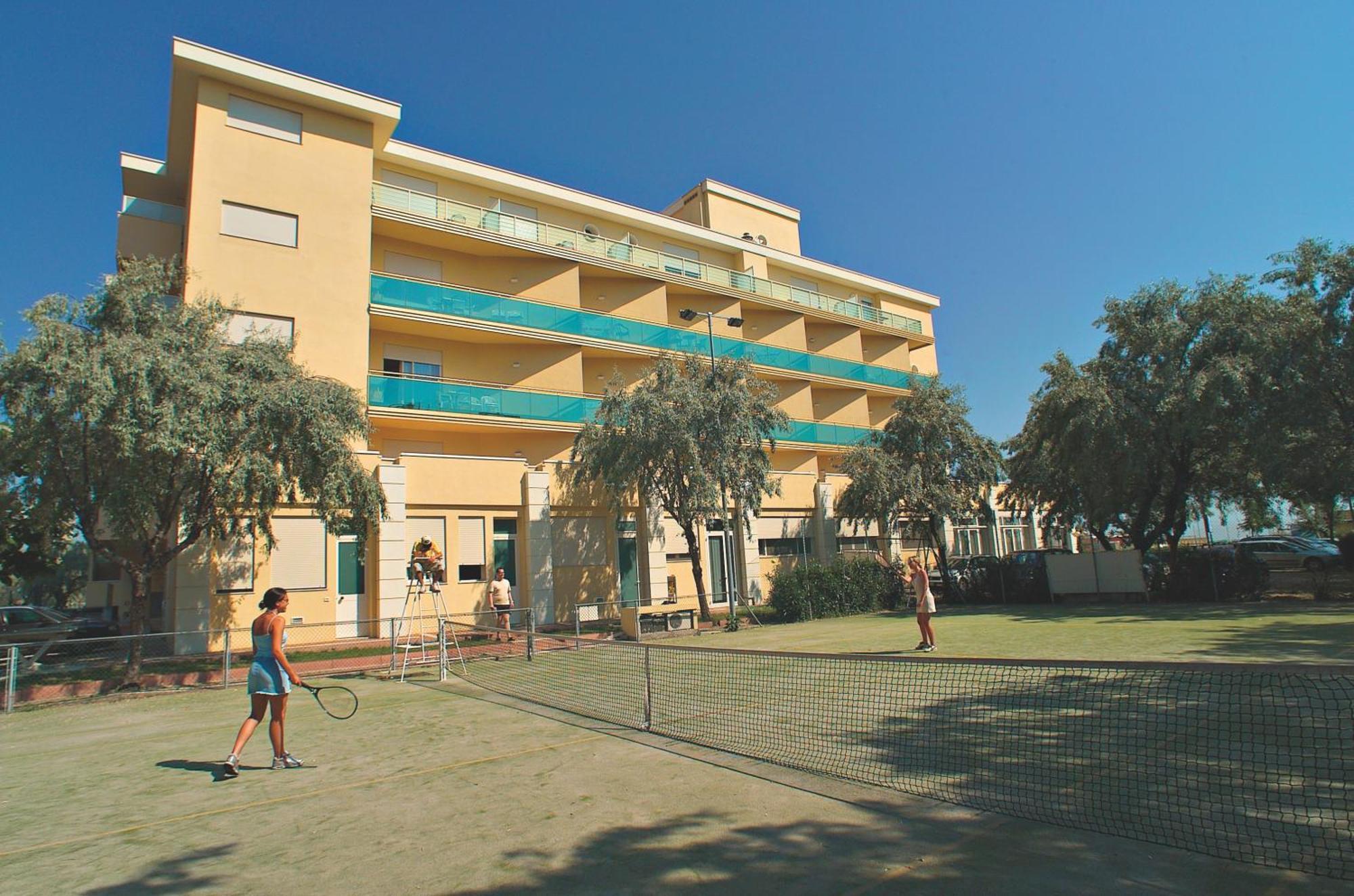 Hotel Valverde&Residenza Cesenatico Esterno foto