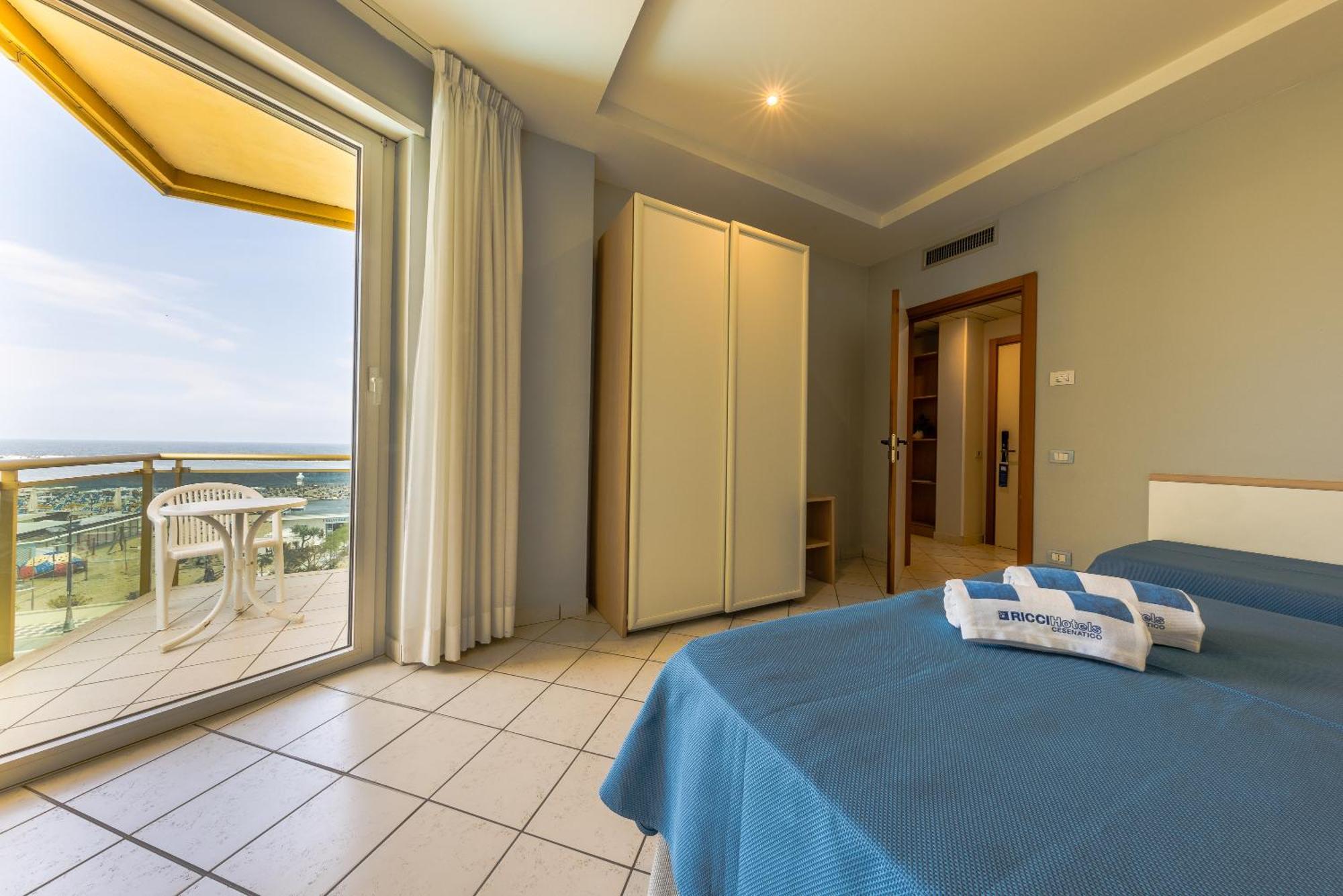 Hotel Valverde&Residenza Cesenatico Esterno foto