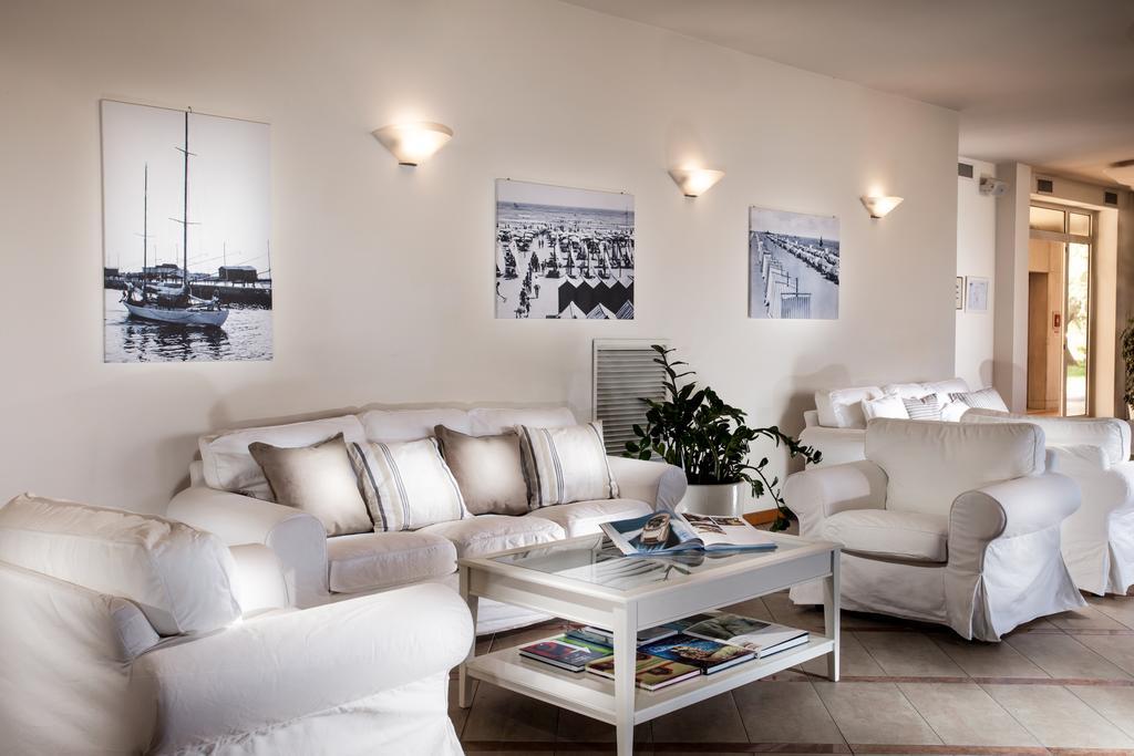 Hotel Valverde&Residenza Cesenatico Esterno foto