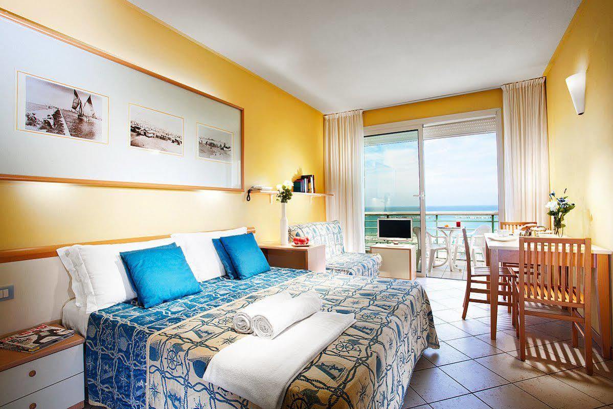 Hotel Valverde&Residenza Cesenatico Esterno foto