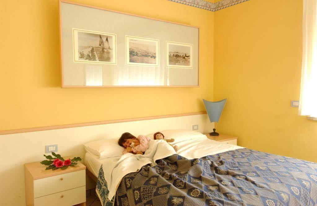 Hotel Valverde&Residenza Cesenatico Esterno foto