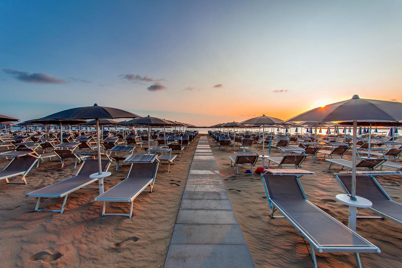 Hotel Valverde&Residenza Cesenatico Esterno foto